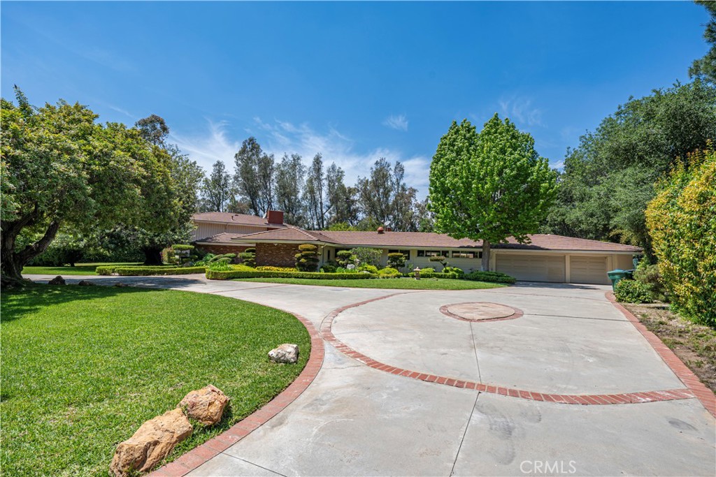 20827 E Mesarica Road