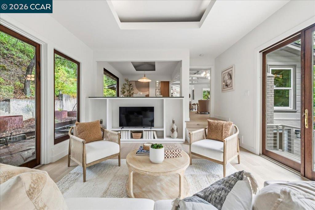 3 Mountain View Pl