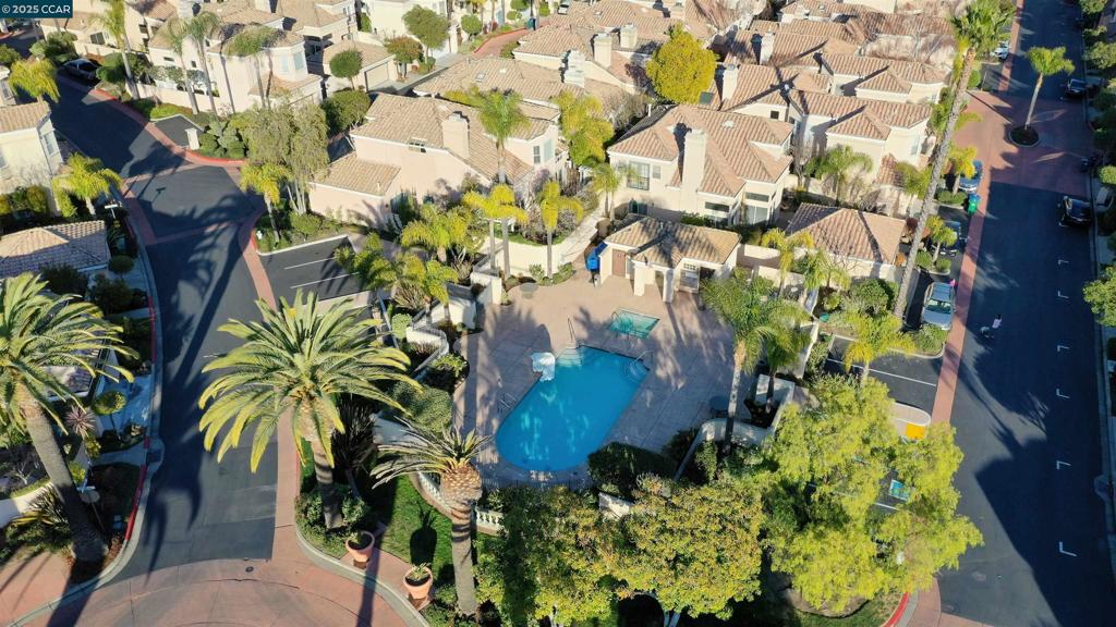 ECHO RIDGE - Residential Lease