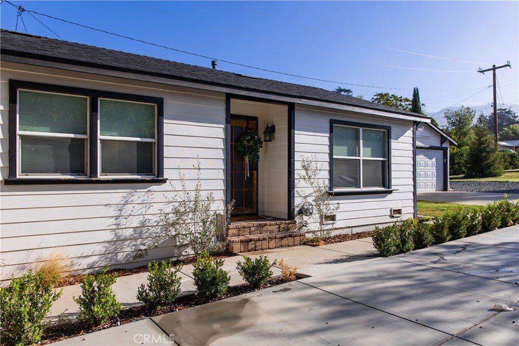 12188 Douglas