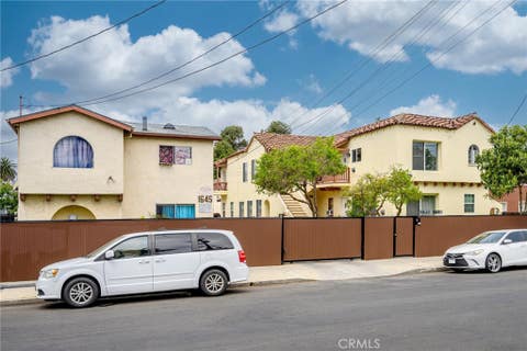 Photo of 1643 S Catalina Street #1/2A, Los Angeles, CA 90006 (MLS # GD26183141)