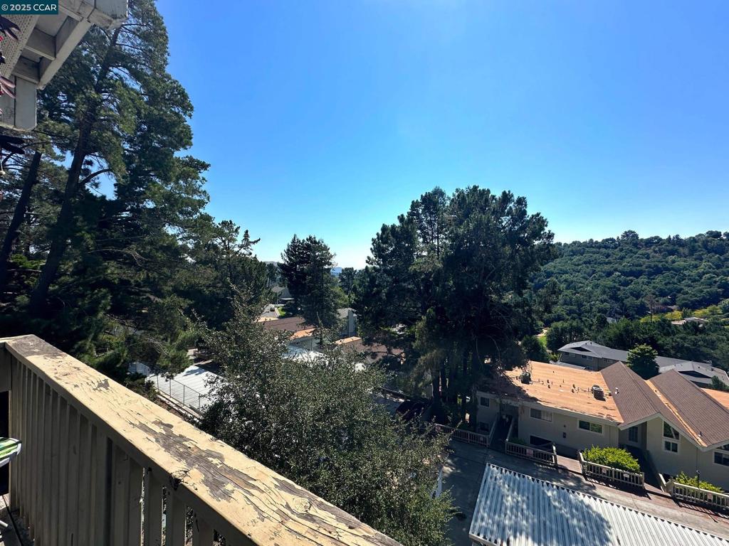 SKYLINE BLUFFS - Residential