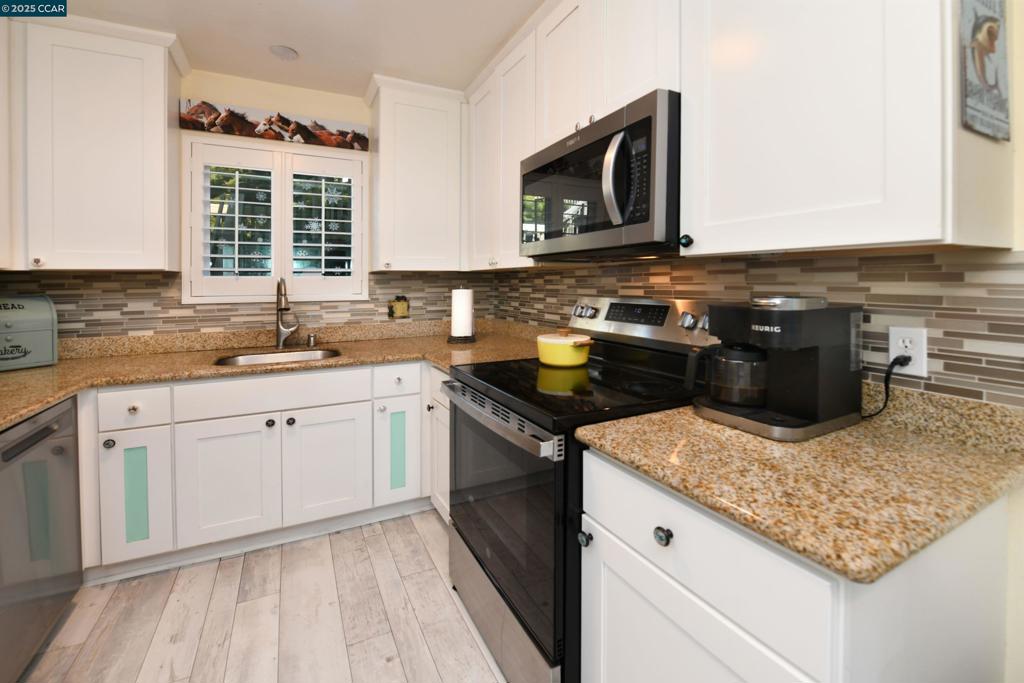 SKYLINE BLUFFS - Residential