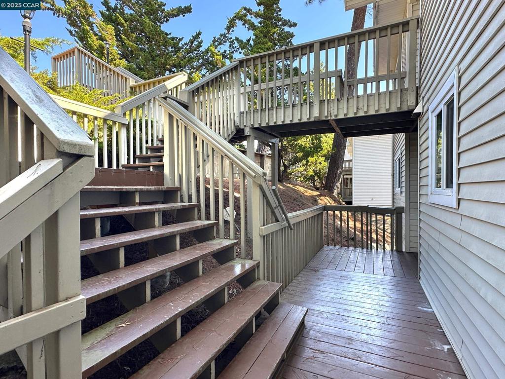 SKYLINE BLUFFS - Residential