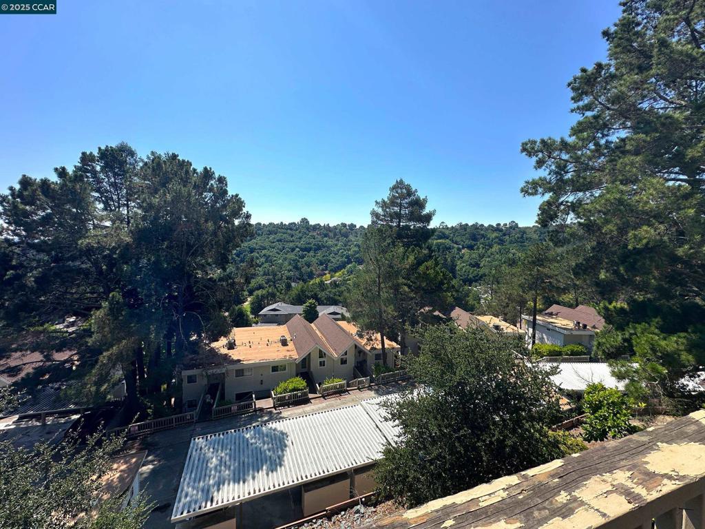 SKYLINE BLUFFS - Residential