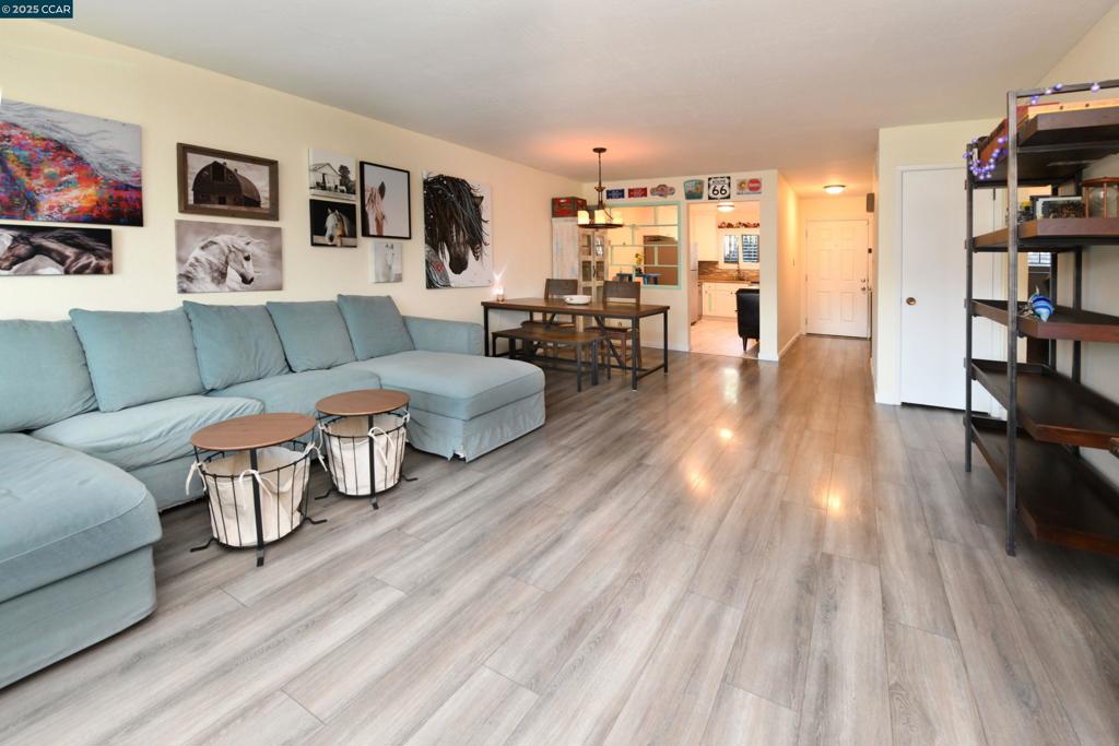 SKYLINE BLUFFS - Residential