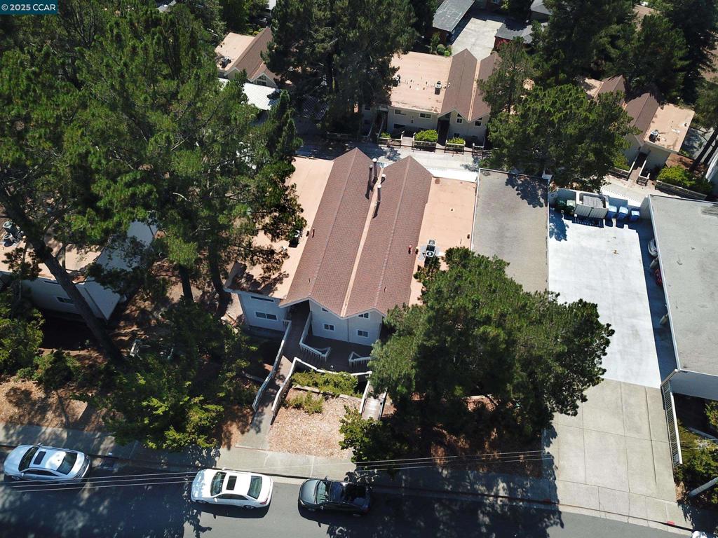 SKYLINE BLUFFS - Residential