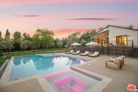 Photo of 1754 Lechusa Road, Malibu, CA 90265 (MLS # 26668341)