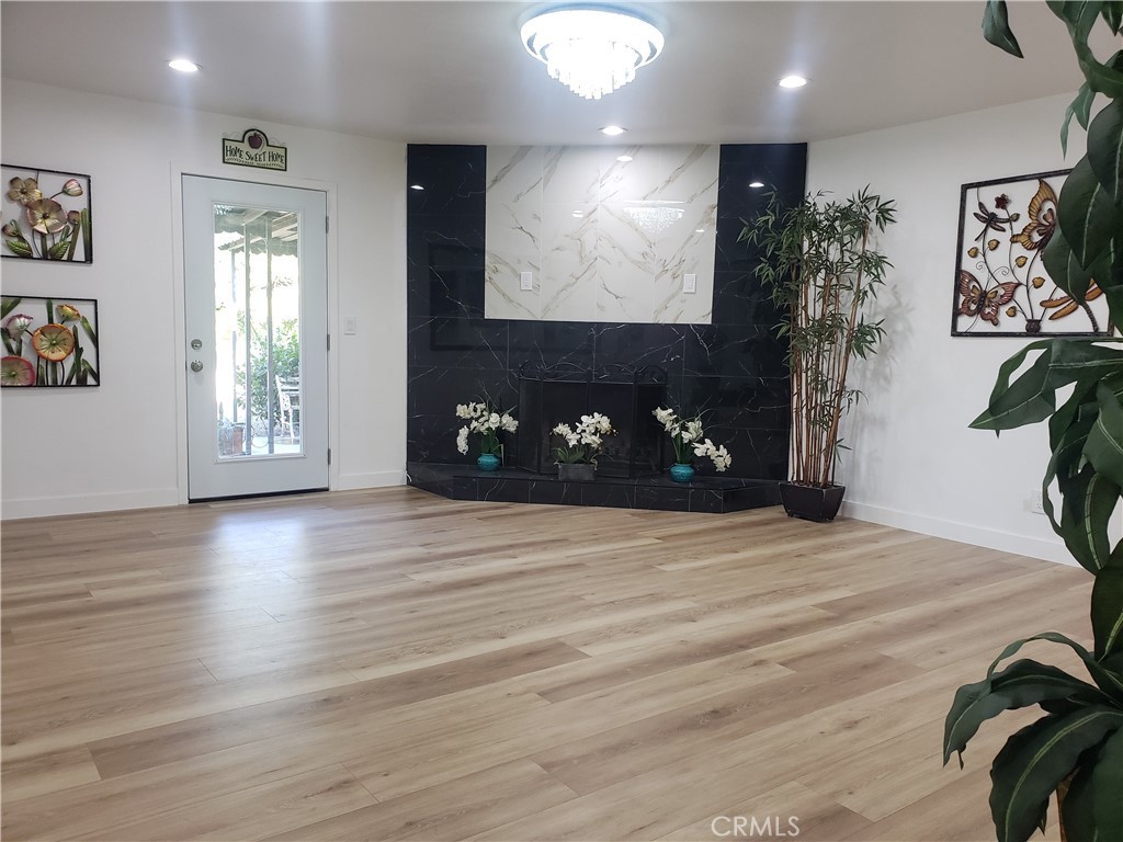 542 N HANOVER