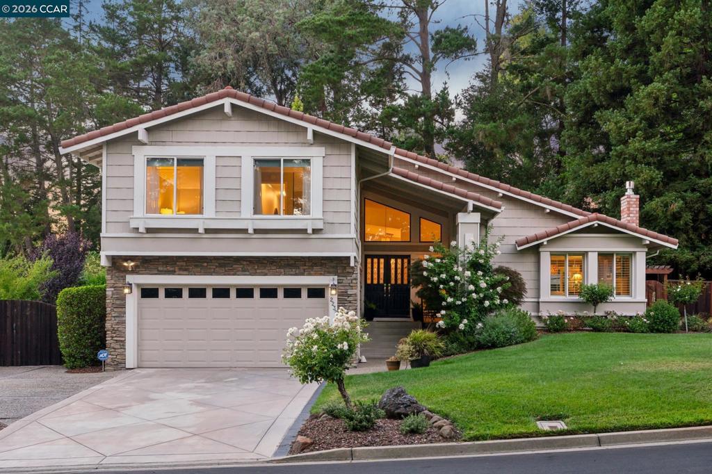 2232 Tahiti Drive DR