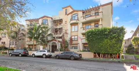 Photo of 12104 Hoffman Street #302, Studio City, CA 91604 (MLS # 26636565)