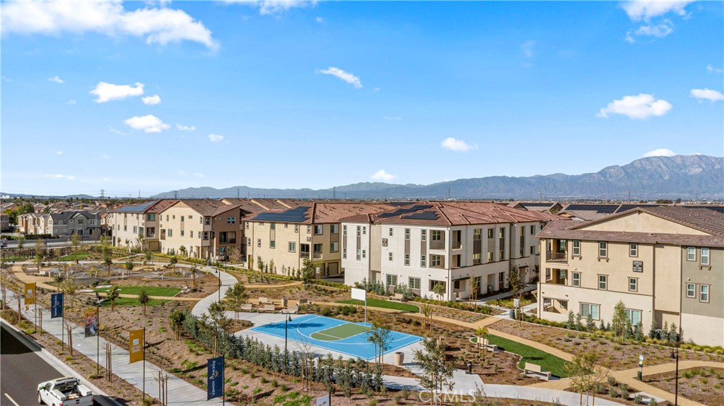 6123 Valentina Way 303