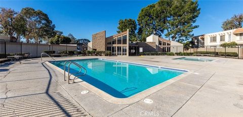 Tiny photo for 211 W Channel Islands Blvd, Port Hueneme, CA 93041 (MLS # DW26036597)