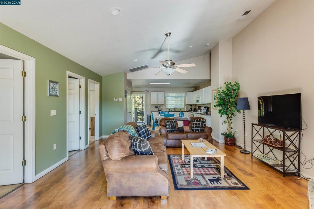 19112 Dyer Ct