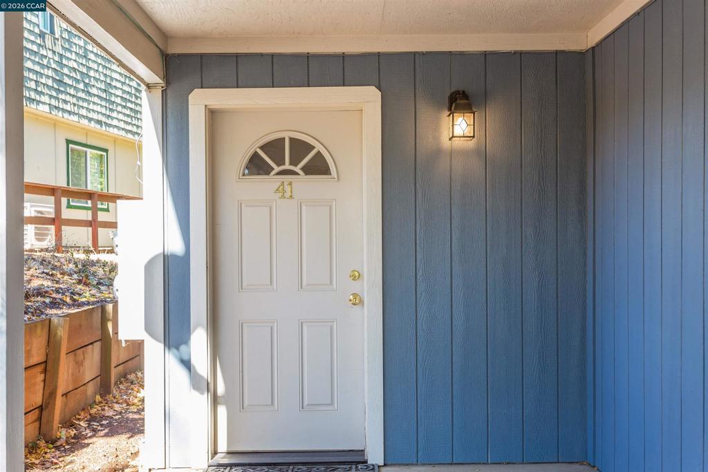 19112 Dyer Ct