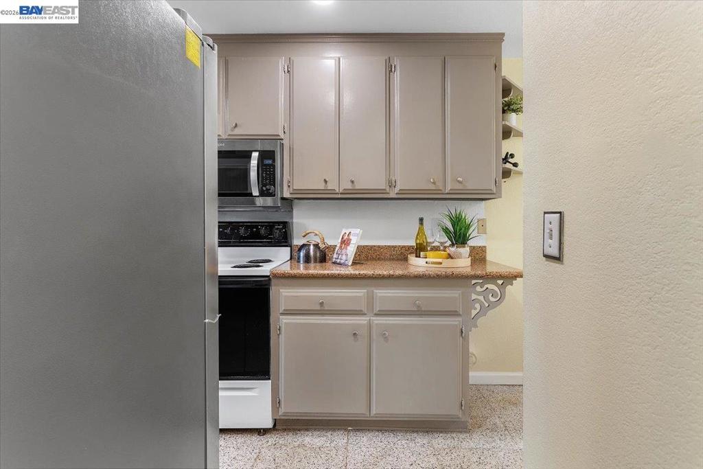 31131 Alvarado Niles Rd