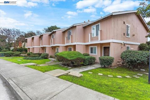 Photo of 31131 Alvarado Niles Rd Rd, Union City, CA 94587 (MLS # 41128762)