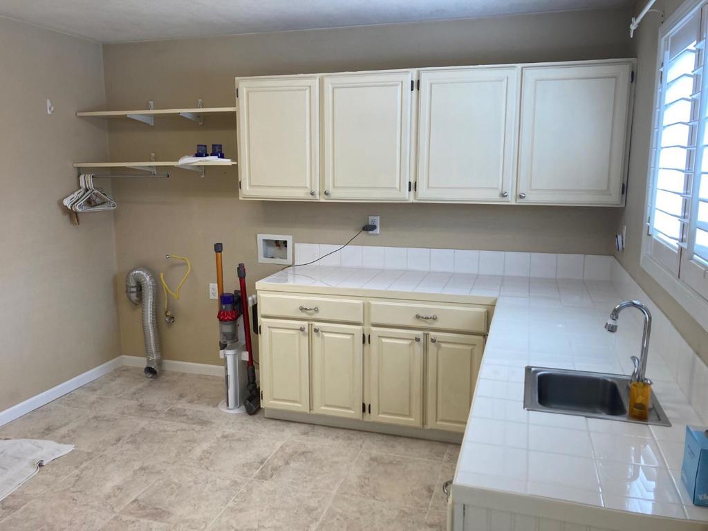 225 Loma Drive