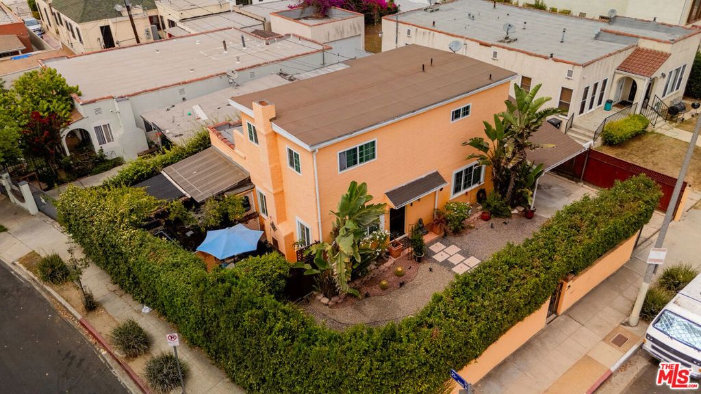 Photo of 2045 Claudina Avenue, Los Angeles, CA 90016 (MLS # 25587081)