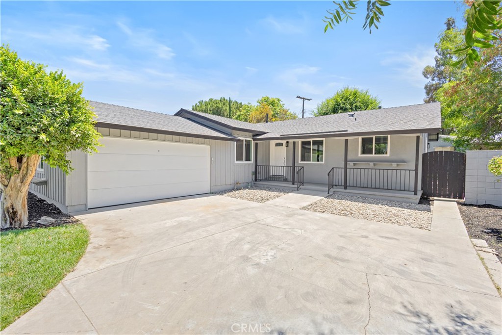 Welcome to 18746 Welby Way, a beautifully renovated single-family home nestled in the heart of Reseda. This stylish 3-bedroom, 2.5-bathroom residence offers nearly 1,400 sq ft of modern living space on a spacious 6,400+ sq ft lot—perfect for relaxing, entertaining, or growing into.
Step inside to discover an inviting open-concept floor plan with luxury vinyl flooring, recessed lighting, and a stunning brand-new kitchen featuring quartz countertops, white shaker cabinets, and stainless steel appliances. Each bedroom is bright and comfortable, and the bathrooms have been tastefully updated with modern finishes and sleek walk-in showers.
Enjoy everyday conveniences like indoor laundry, dual-pane windows, central HVAC, and a detached 2-car garage. The backyard is a true highlight—fully fenced and freshly landscaped with a covered patio, mature tree, and plenty of room for outdoor fun or future upgrades.
Ideally located just minutes from parks, top-rated schools, shopping centers, and quick access to the 101, 405, and 118 freeways. Enjoy nearby amenities like Reseda Park, West Valley YMCA, local libraries, and a vibrant mix of restaurants and shops.
This home checks all the boxes—style, comfort, and convenience. Don’t miss your chance to make this turn-key beauty yours. Schedule your private showing today!