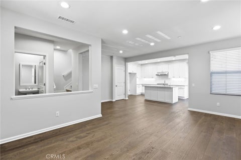 Photo of 154 Briar Rose, Irvine, CA 92618 (MLS # OC26216793)