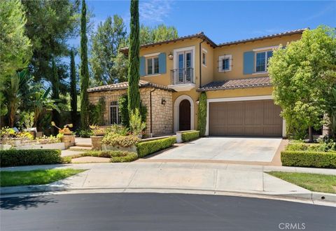 2 Lowland Irvine CA 92602
