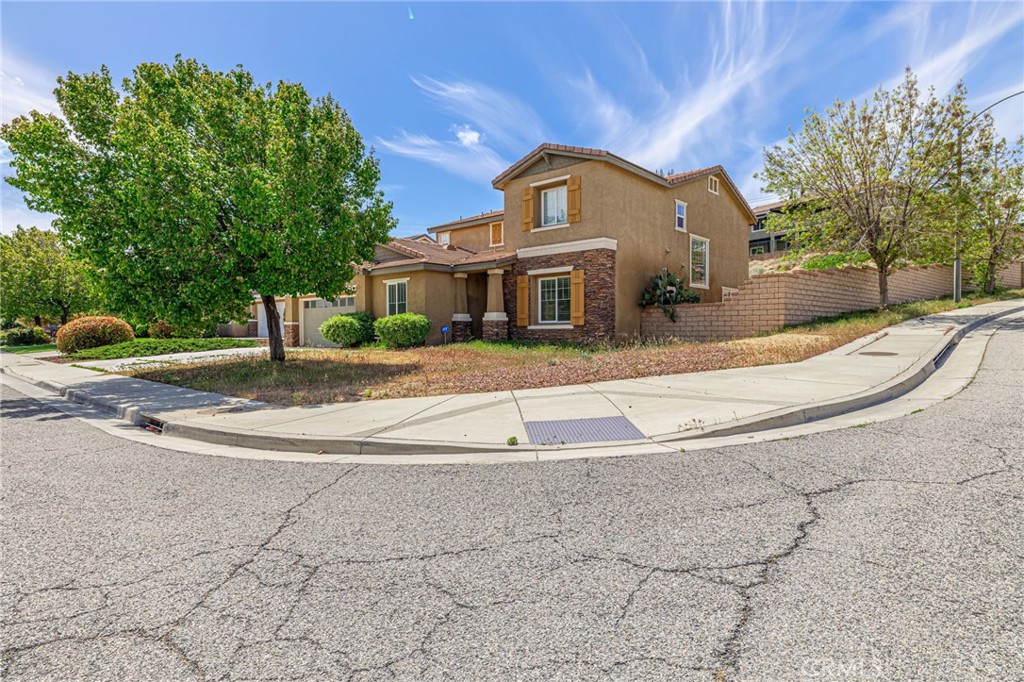 2400 Allysum Place