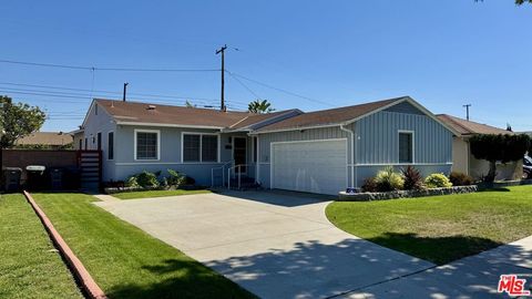 Photo of 12924 Cimarron Avenue, Gardena, CA 90249 (MLS # 26661459)