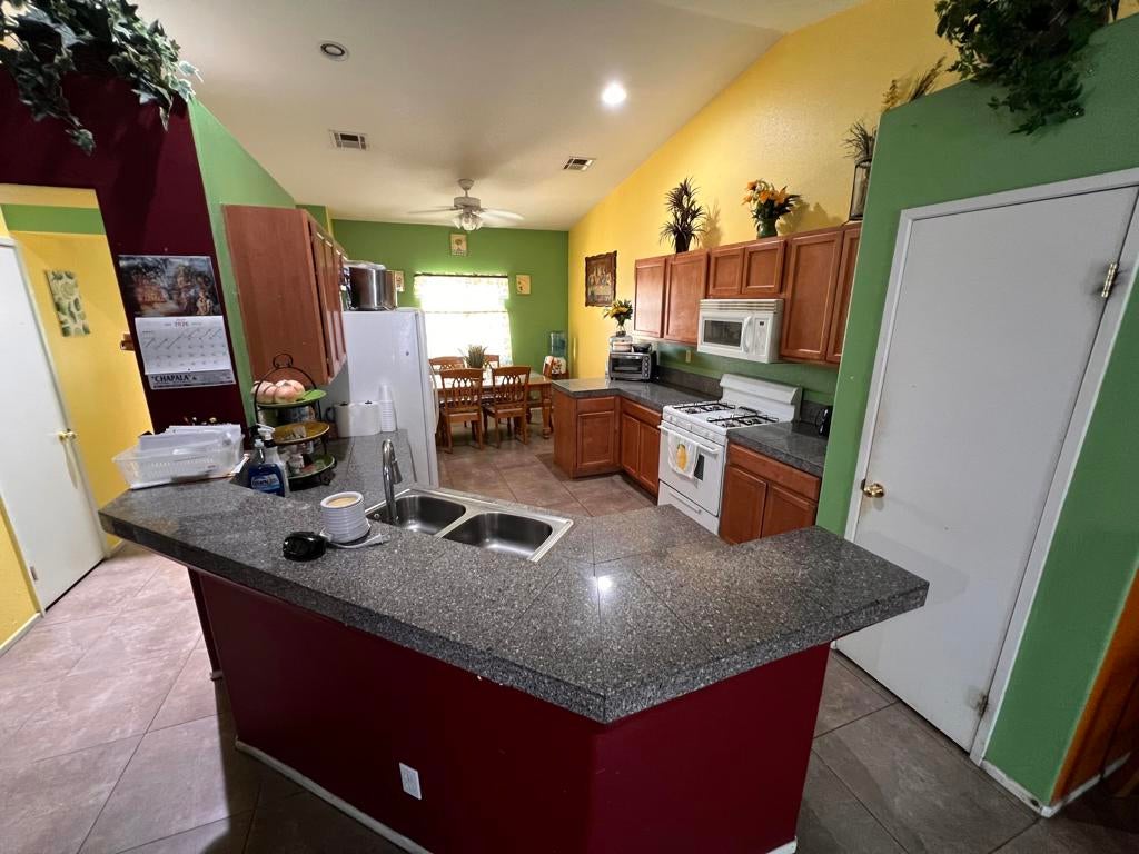 1276 Nile Drive