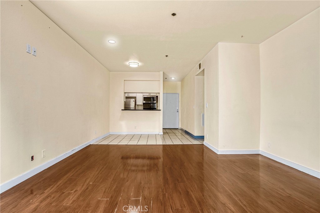 19350 Sherman Way 223