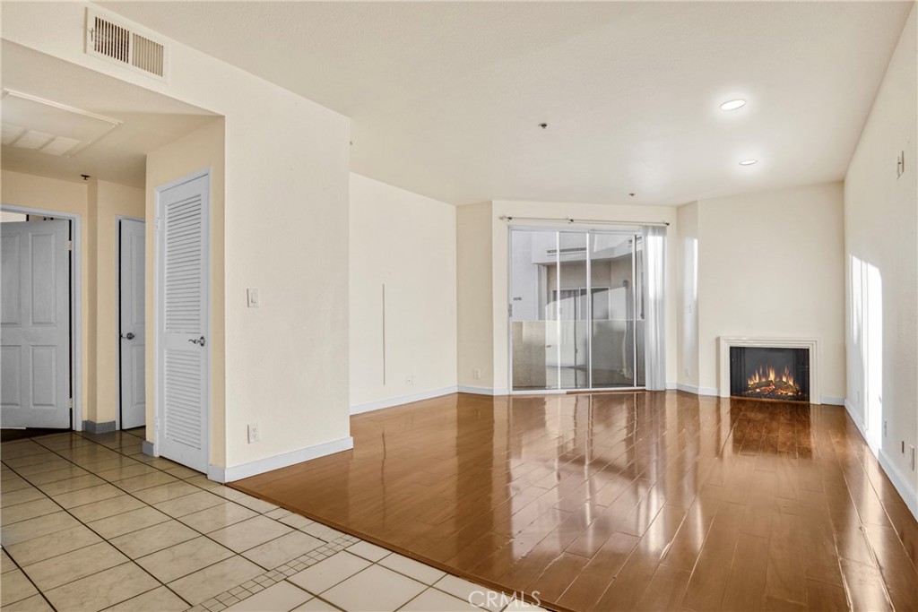 19350 Sherman Way 223