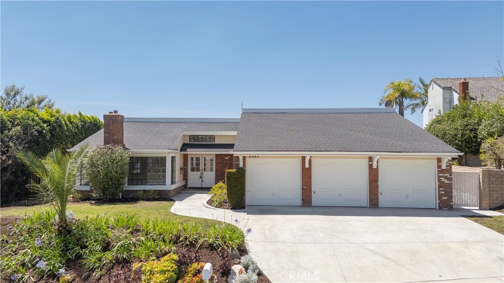 2282 N Rockridge Place