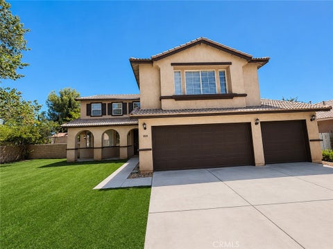 Photo of 1606 Regents Street, Lancaster, CA 93534 (MLS # PW26193887)
