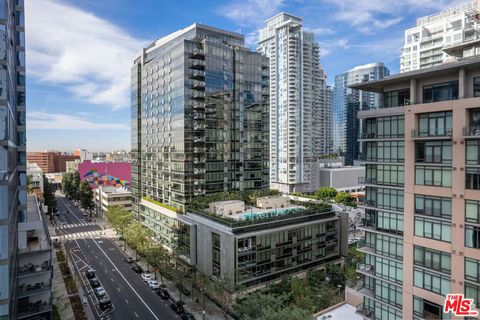 Photo of 1155 S GRAND Avenue #401, Los Angeles, CA 90015 (MLS # 26711651)