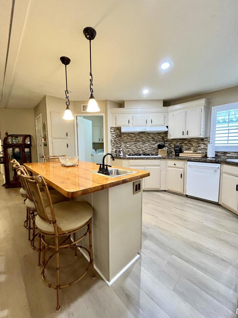 Palm Desert Greens - Residential Lease