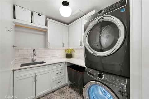 Tiny photo for 444 Kings Avenue Ave, Morro Bay, CA 93442 (MLS # SC26018155)