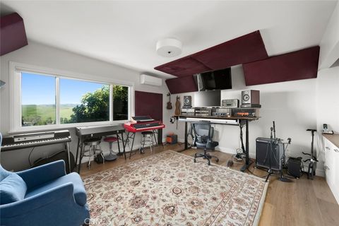 Tiny photo for 444 Kings Avenue Ave, Morro Bay, CA 93442 (MLS # SC26018155)