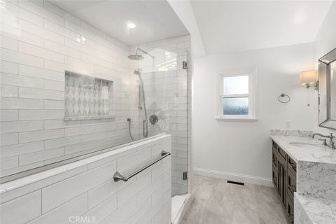 Tiny photo for 444 Kings Avenue Ave, Morro Bay, CA 93442 (MLS # SC26018155)