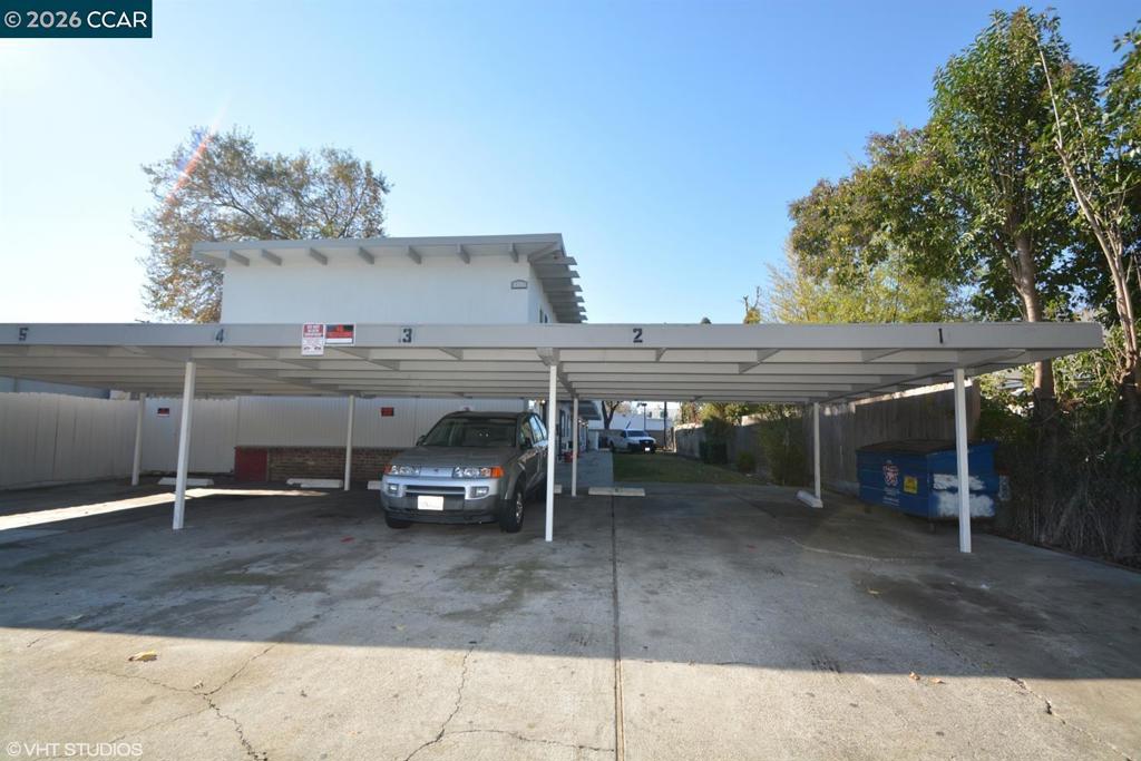 3303 N. Franklin Ave