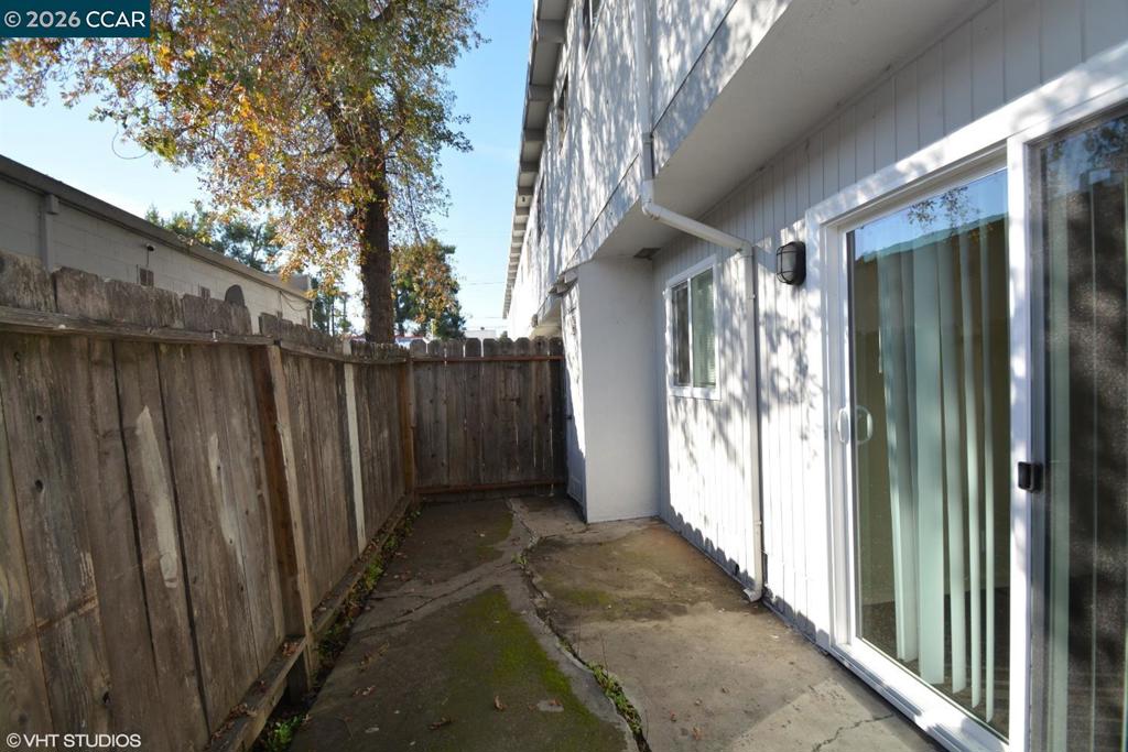 3303 N. Franklin Ave