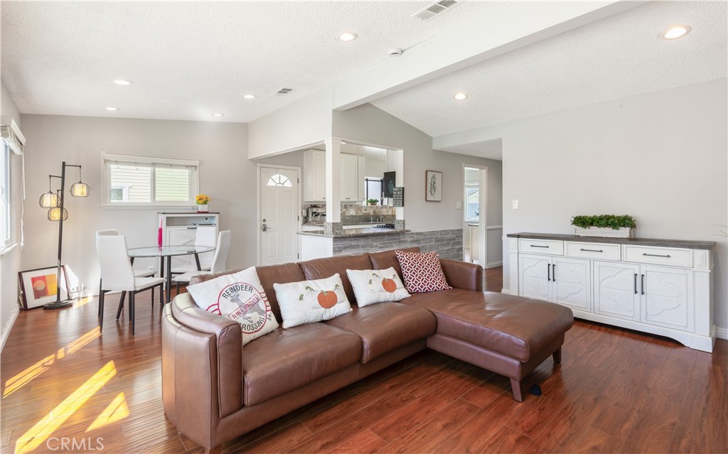 20017 Bernist Avenue