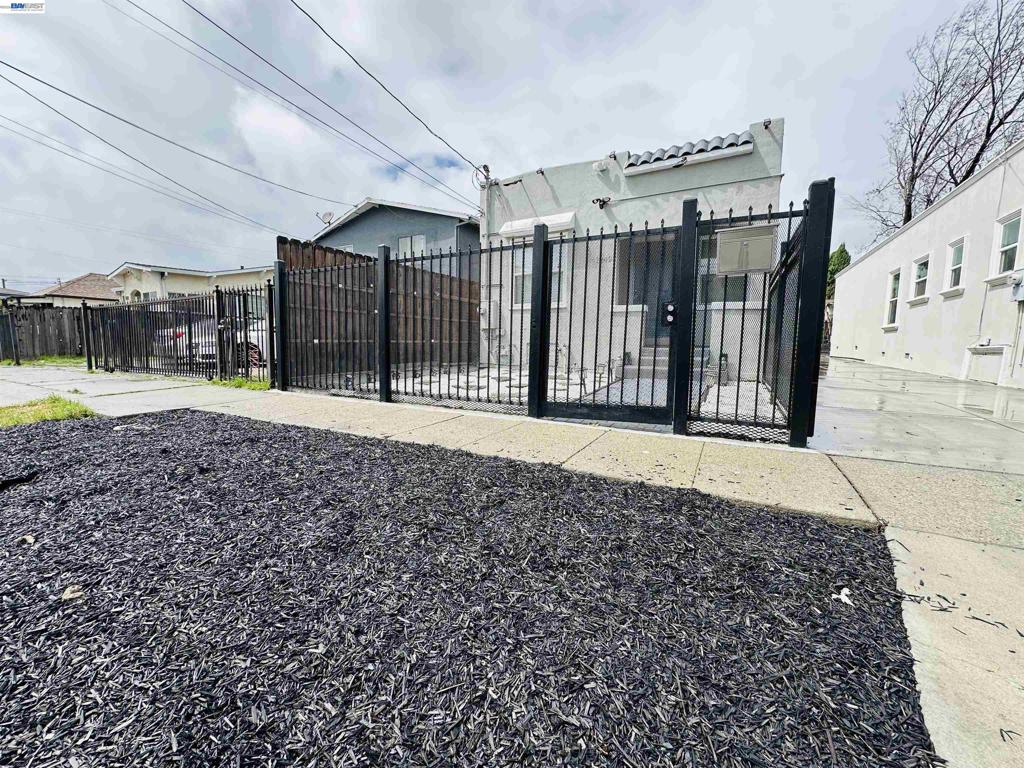 1249 88TH AVE