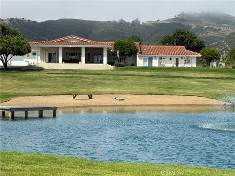 26465 Douglas Avenue Murrieta CA 92562