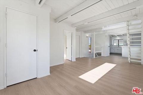 Photo of 2513 190Th Street #A, Redondo Beach, CA 90278 (MLS # 26835193)