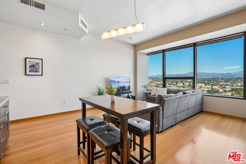 1100 Wilshire Boulevard 2105