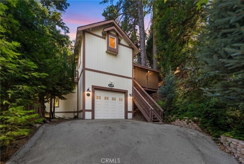 Photo of 24599 Geneva Dr DR, Crestline, CA 92325 (MLS # CV26165246)