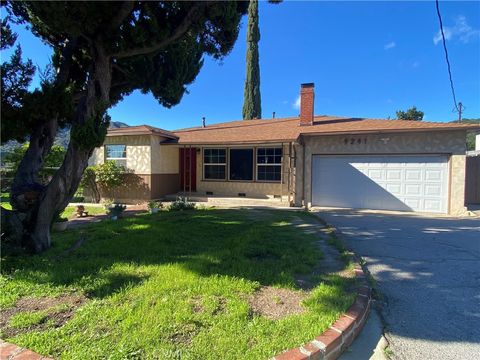 Photo of 9241 Pali, Tujunga, CA 91042 (MLS # GD26013298)
