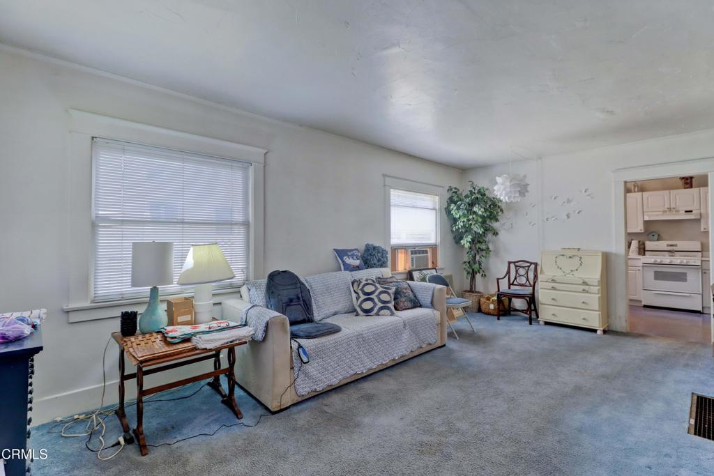 320 W Lemon Avenue