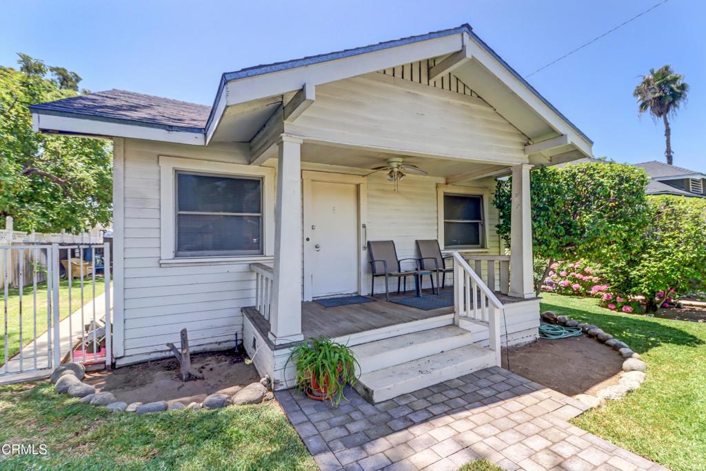 320 W Lemon Avenue