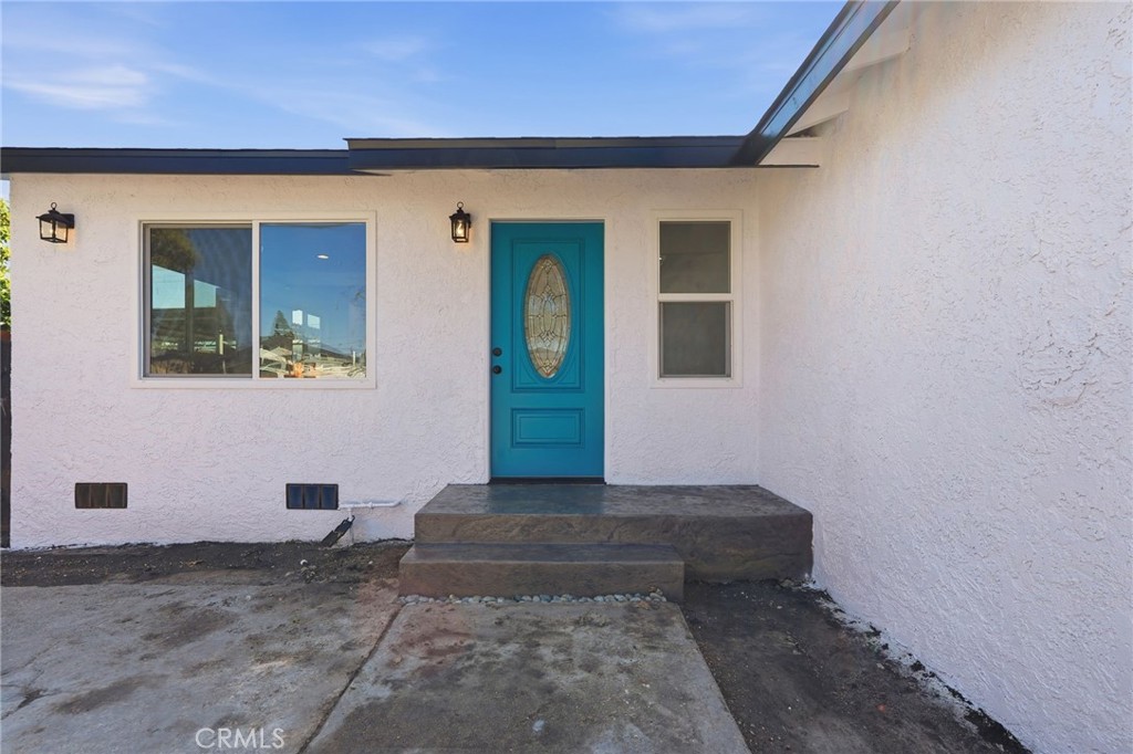 910 E 107th Street